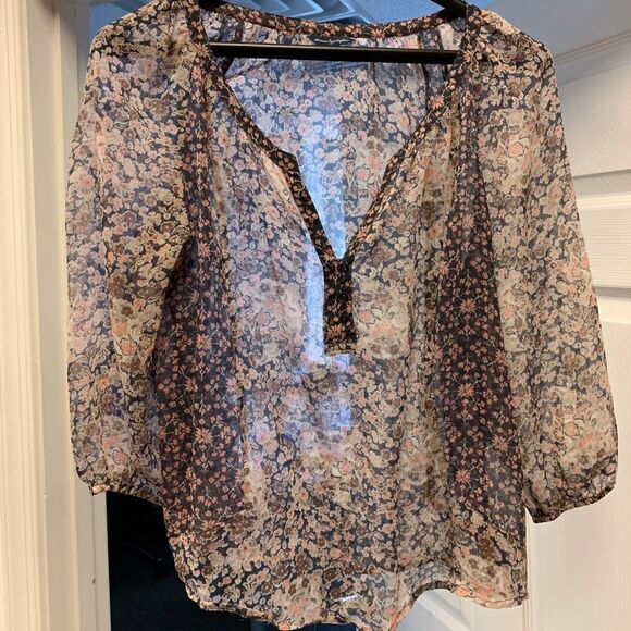 Beautiful American Eagle Sheer Blouse XL - Picture 1 of 3